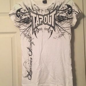 Women’s fit Tapout tee